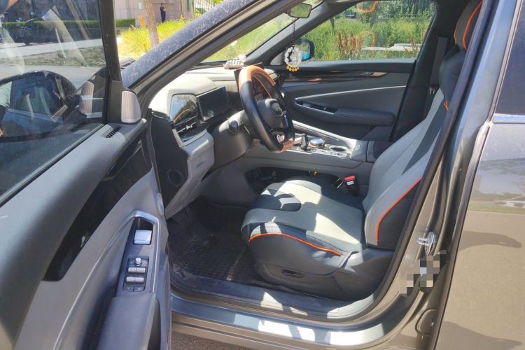 Used Geely Auto Emgrand X7 Sport 2026 Model 1.5TD Aspirational Driver Seat