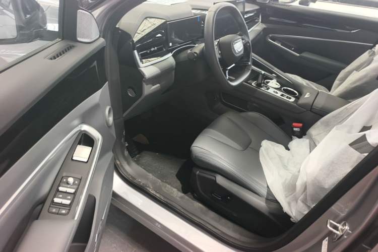Used Geely Auto Emgrand X7 Sport 2026 Model 1.5TD Aspirational Driver Seat
