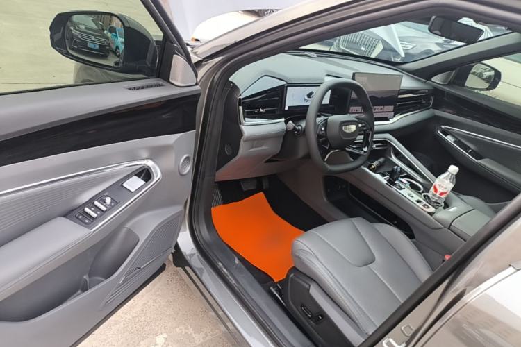 Used Geely Auto Emgrand X7 Sport 2026 Model 1.5TD Wonderful Driver Seat