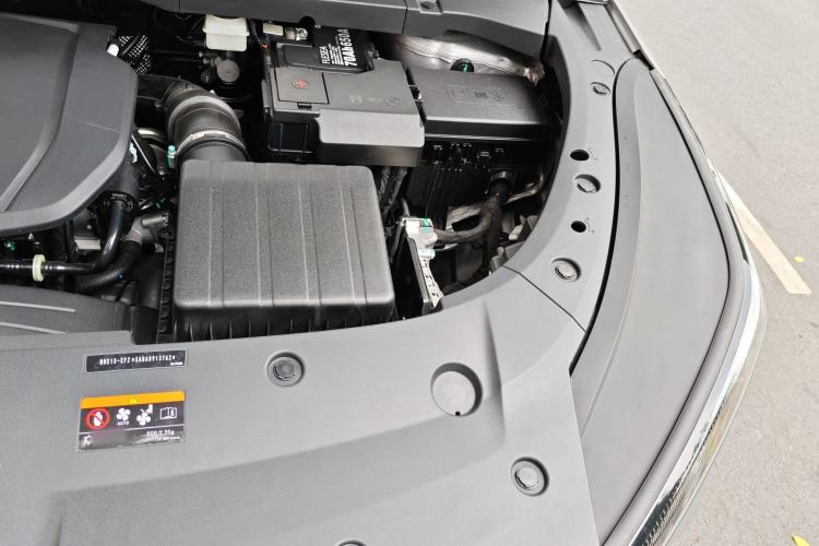 Used Geely Auto Emgrand X7 Sport 2026 Model 1.5TD Wonderful Engine Bay Left
