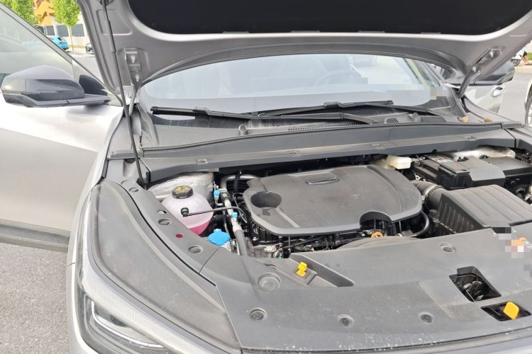 Used Geely Auto Emgrand X7 Sport 2026 Model 1.5TD Wonderful Engine Bay Right