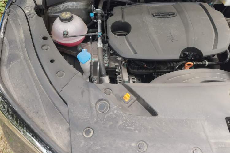 Used Geely Auto Emgrand X7 Sport 2026 Model 1.5TD Aspirational Engine Bay Right