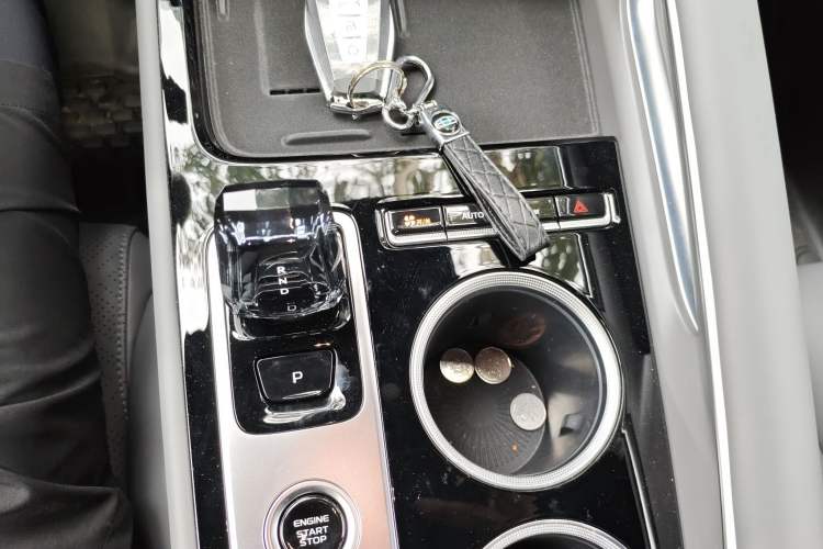 Used Geely Auto Emgrand X7 Sport 2026 Model 1.5TD Wonderful Gear Lever