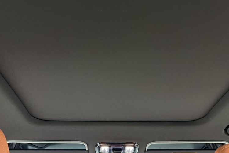 Used Geely Auto Emgrand X7 Sport 2026 Model 1.5TD Beloved Headliner