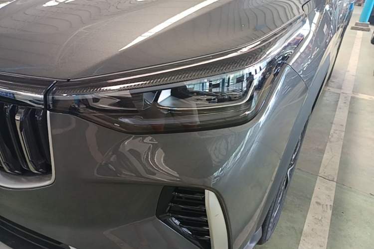Used Geely Auto Emgrand X7 Sport 2026 Model 1.5TD Aspirational Left Front Headlight