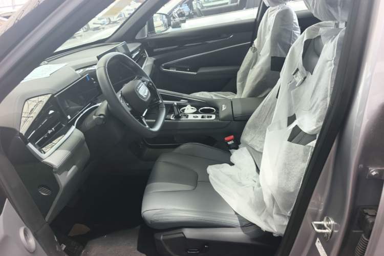 Used Geely Auto Emgrand X7 Sport 2026 Model 1.5TD Aspirational Left Front Seat