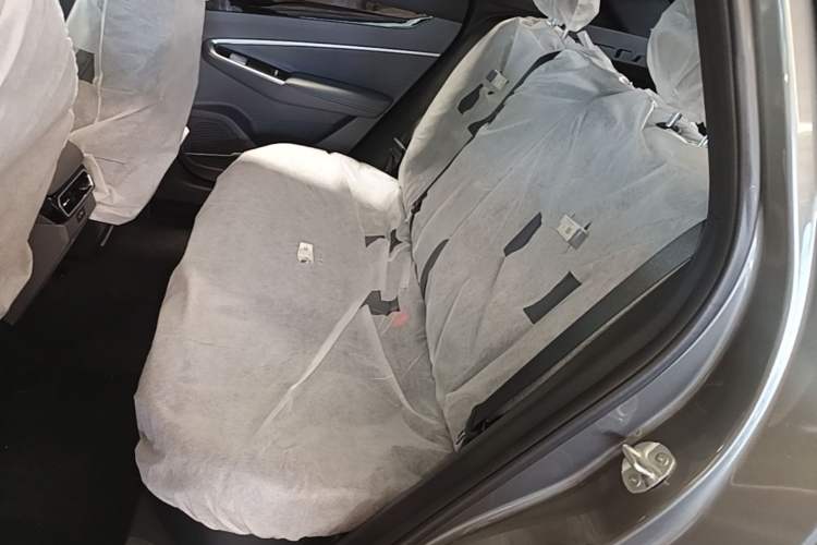 Used Geely Auto Emgrand X7 Sport 2026 Model 1.5TD Aspirational Left Rear Seat