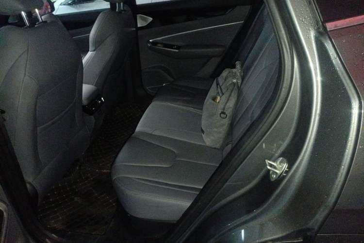 Used Geely Auto Emgrand X7 Sport 2026 Model 1.5TD Aspirational Left Rear Seat