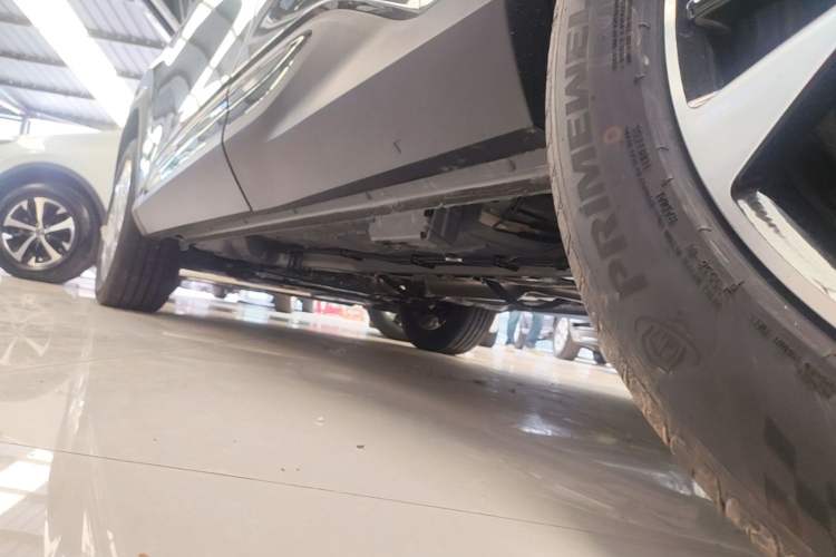 Used Geely Auto Emgrand X7 Sport 2026 Model 1.5TD Aspirational Left Side Sill