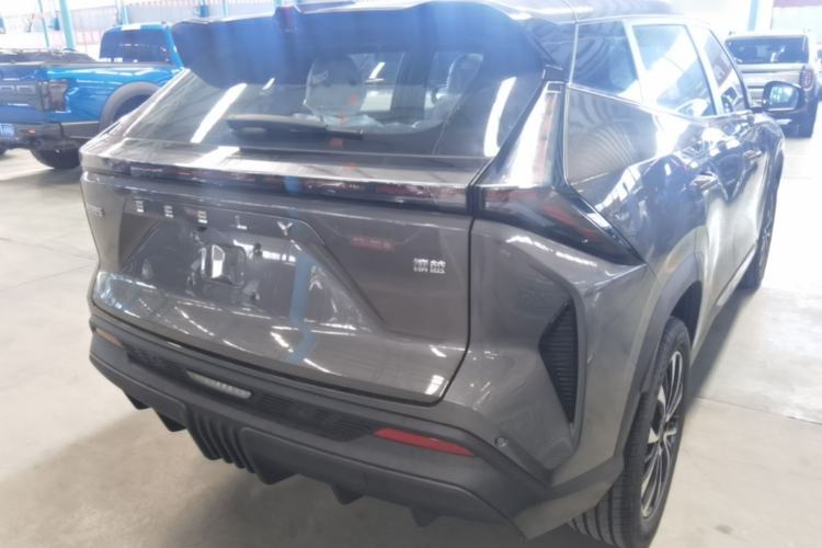 Used Geely Auto Emgrand X7 Sport 2026 Model 1.5TD Aspirational Rear Right 45 Deg