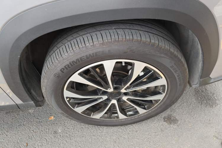 Used Geely Auto Emgrand X7 Sport 2026 Model 1.5TD Wonderful Right Front Wheel Hub