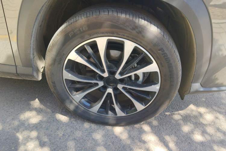 Used Geely Auto Emgrand X7 Sport 2026 Model 1.5TD Aspirational Right Front Wheel Hub