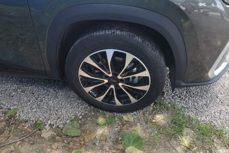 Used Geely Auto Emgrand X7 Sport 2026 Model 1.5TD Aspirational Right Front Wheel Hub