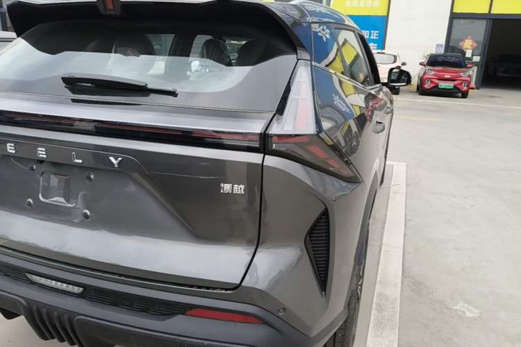 Used Geely Auto Emgrand X7 Sport 2026 Model 1.5TD Aspirational Right Rear Taillight