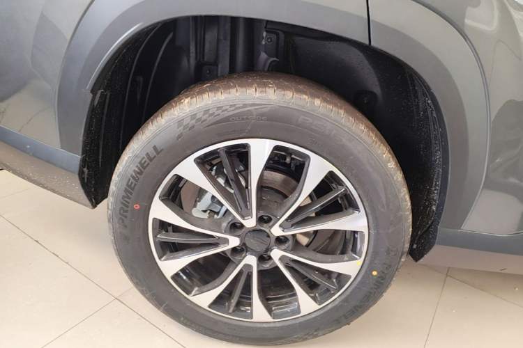 Used Geely Auto Emgrand X7 Sport 2026 Model 1.5TD Aspirational Right Rear Wheel Hub
