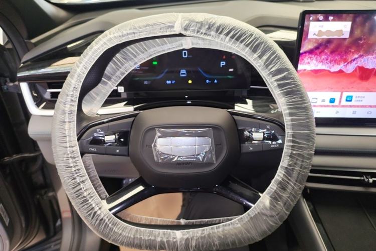 Used Geely Auto Emgrand X7 Sport 2026 Model 1.5TD Aspirational Steering Wheel