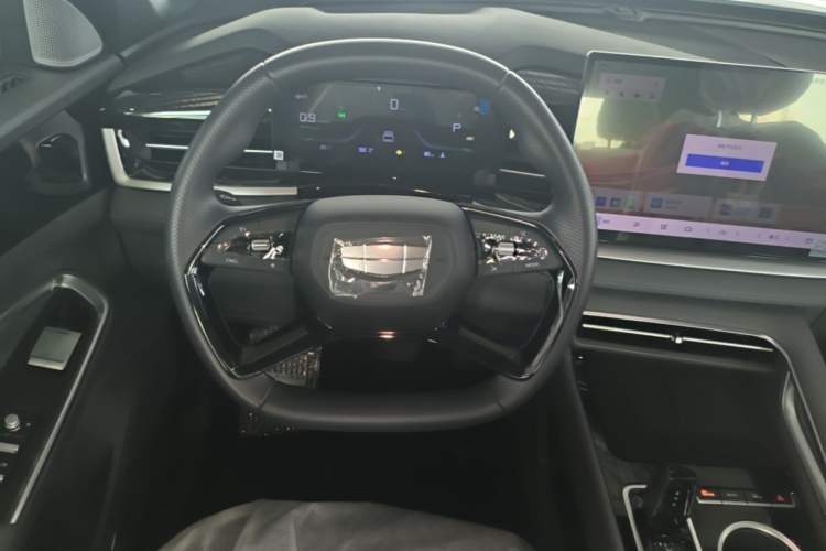 Used Geely Auto Emgrand X7 Sport 2026 Model 1.5TD Aspirational Steering Wheel
