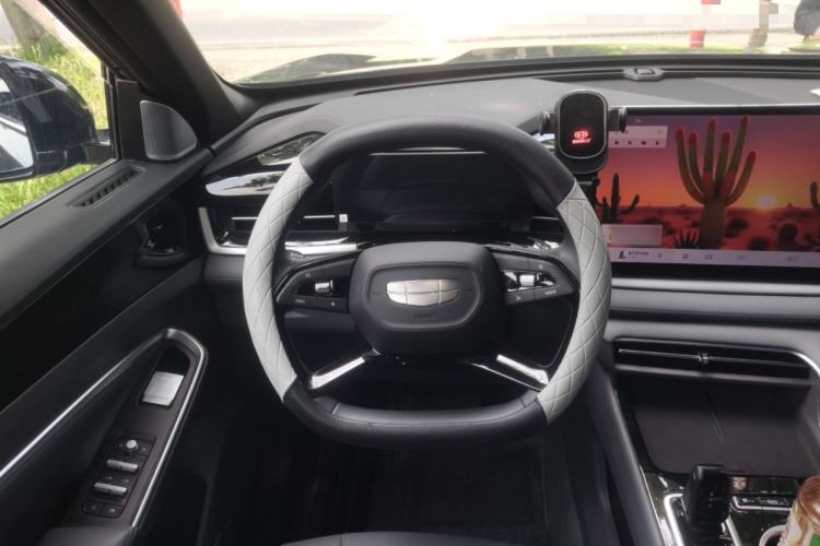 Used Geely Auto Emgrand X7 Sport 2026 Model 1.5TD Aspirational Steering Wheel