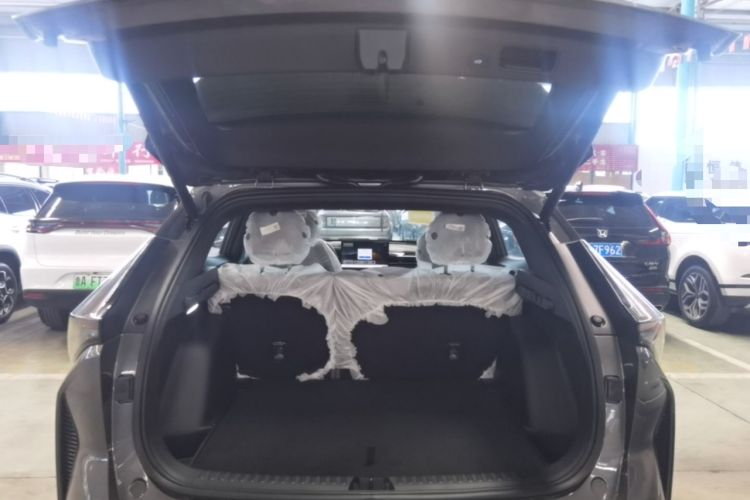 Used Geely Auto Emgrand X7 Sport 2026 Model 1.5TD Aspirational Trunk