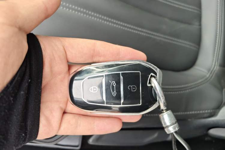 Used Geely Auto Emgrand X7 Sport 2026 Model 1.5TD Wonderful Vehicle Key