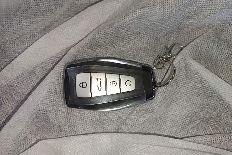 Used Geely Auto Emgrand X7 Sport 2026 Model 1.5TD Aspirational Vehicle Key