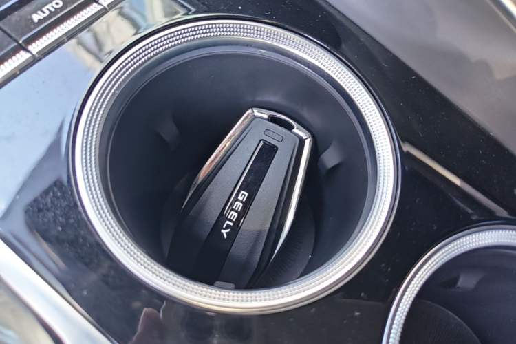 Used Geely Auto Emgrand X7 Sport 2026 Model 1.5TD Aspirational Vehicle Key