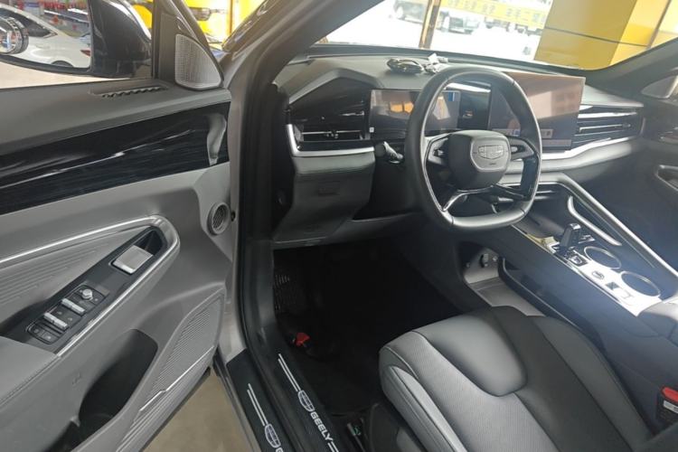 Used Geely Auto Emgrand X7 Sport 2026 Model 1.5TD Aspirational Driver Seat