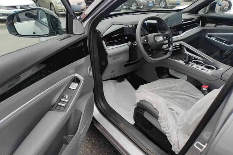 Used Geely Auto Emgrand X7 Sport 2026 Model 1.5TD Aspirational Driver Seat