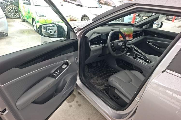 Used Geely Auto Emgrand X7 Sport 2026 Model 1.5TD Aspirational Driver Seat