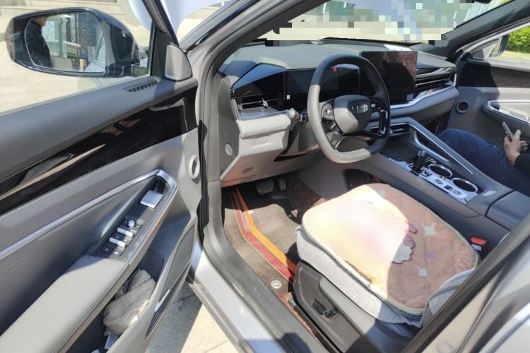 Used Geely Auto Emgrand X7 Sport 2026 Model 1.5TD Wonderful Driver Seat