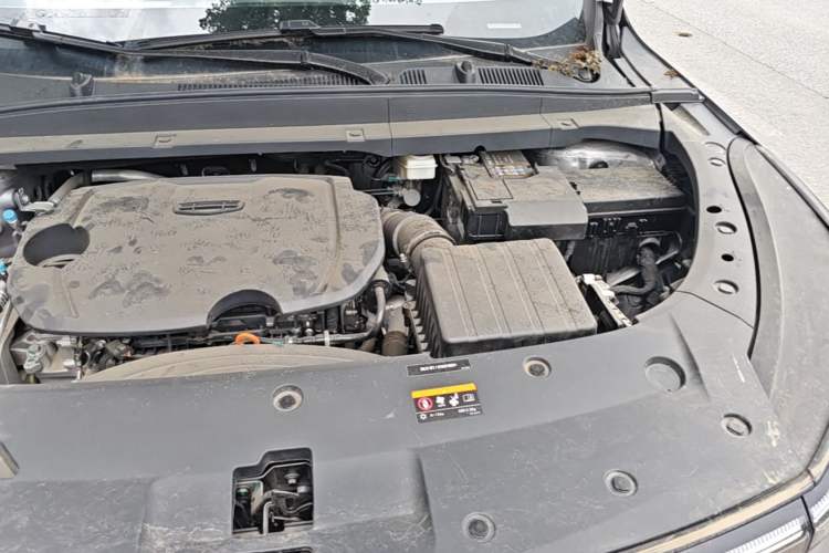 Used Geely Auto Emgrand X7 Sport 2026 Model 1.5TD Beloved Engine Bay Left
