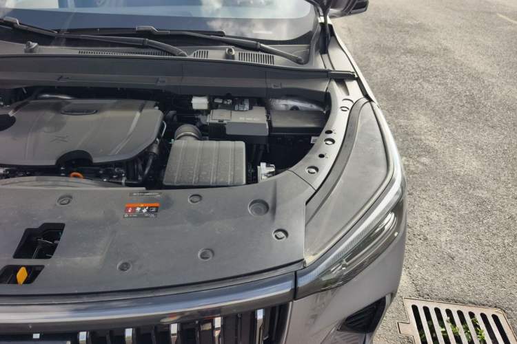 Used Geely Auto Emgrand X7 Sport 2026 Model 1.5TD Aspirational Engine Bay Left