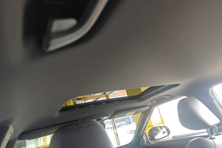 Used Geely Auto Emgrand X7 Sport 2026 Model 1.5TD Aspirational Headliner