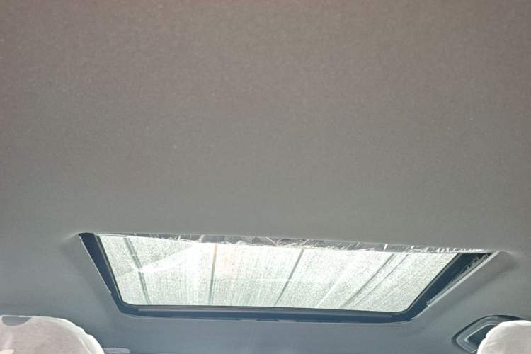 Used Geely Auto Emgrand X7 Sport 2026 Model 1.5TD Aspirational Headliner