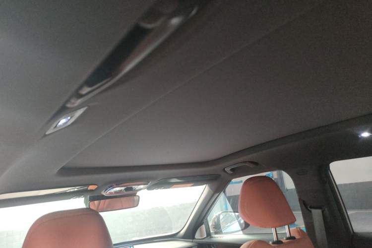 Used Geely Auto Emgrand X7 Sport 2026 Model 1.5TD Beloved Headliner