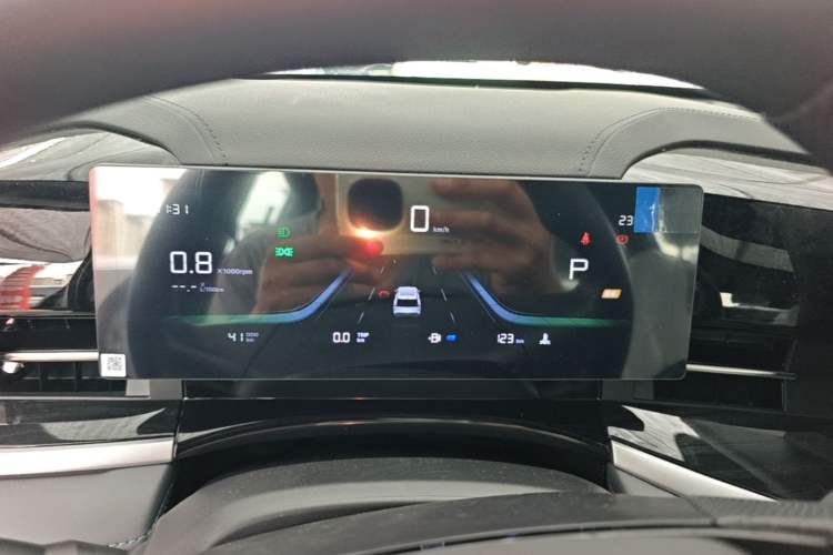 Used Geely Auto Emgrand X7 Sport 2026 Model 1.5TD Aspirational Instrument Cluster