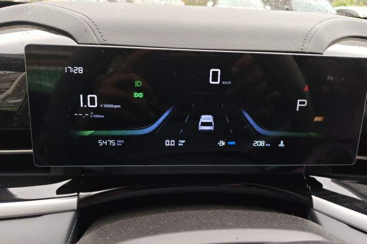 Used Geely Auto Emgrand X7 Sport 2026 Model 1.5TD Joyful Instrument Cluster
