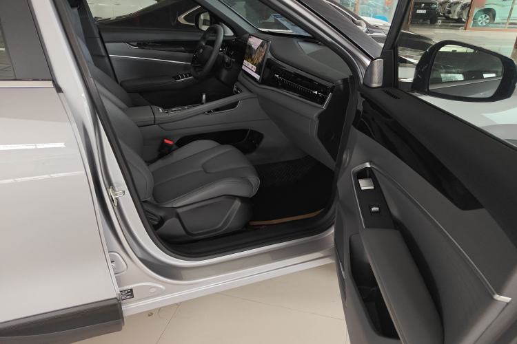 Used Geely Auto Emgrand X7 Sport 2026 Model 1.5TD Aspirational Left Front Seat