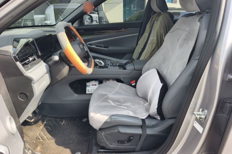 Used Geely Auto Emgrand X7 Sport 2026 Model 1.5TD Aspirational Left Front Seat