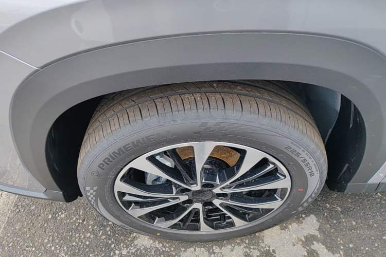 Used Geely Auto Emgrand X7 Sport 2026 Model 1.5TD Aspirational Left Front Wheel Hub