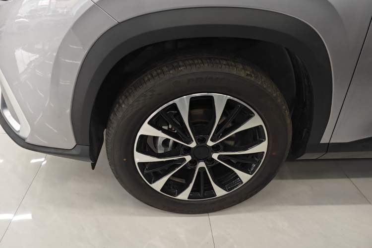 Used Geely Auto Emgrand X7 Sport 2026 Model 1.5TD Aspirational Left Front Wheel Hub