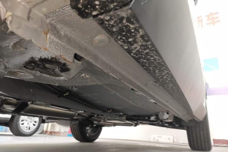 Used Geely Auto Emgrand X7 Sport 2026 Model 1.5TD Joyful Left Side Sill