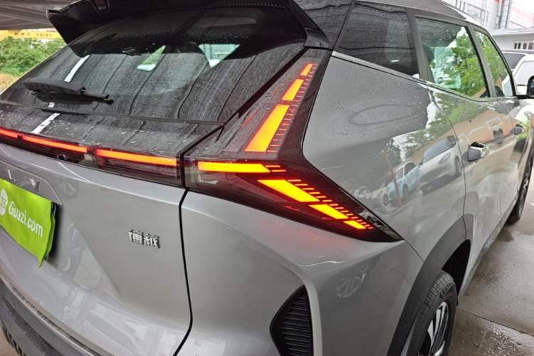 Used Geely Auto Emgrand X7 Sport 2026 Model 1.5TD Aspirational Right Rear Taillight