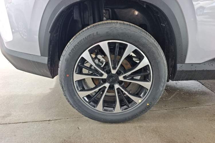 Used Geely Auto Emgrand X7 Sport 2026 Model 1.5TD Aspirational Right Rear Wheel Hub