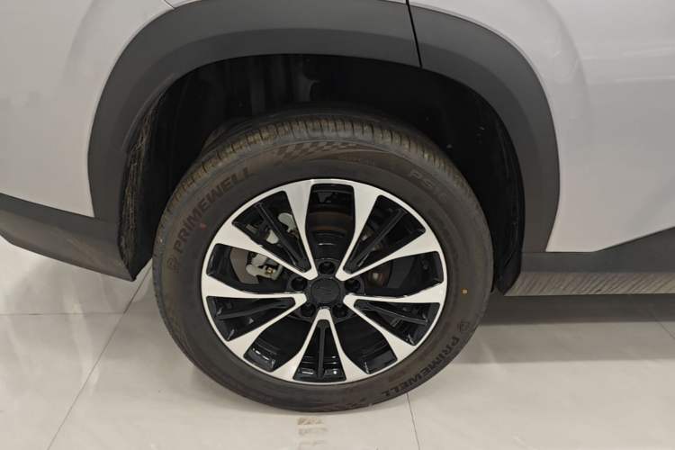 Used Geely Auto Emgrand X7 Sport 2026 Model 1.5TD Aspirational Right Rear Wheel Hub