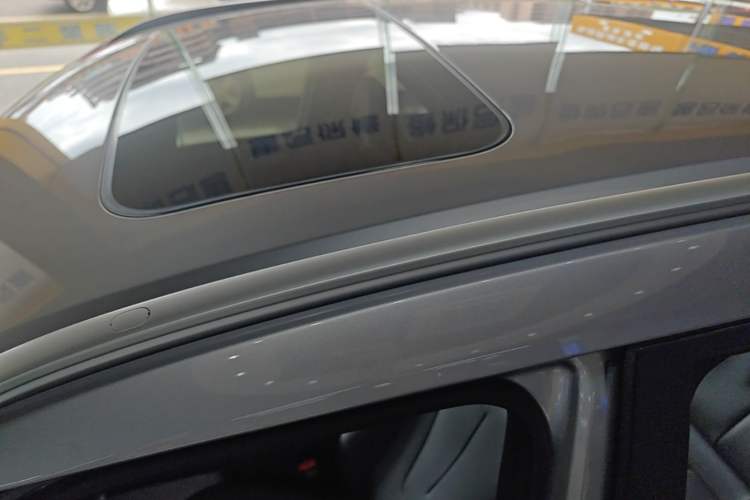 Used Geely Auto Emgrand X7 Sport 2026 Model 1.5TD Aspirational Roof