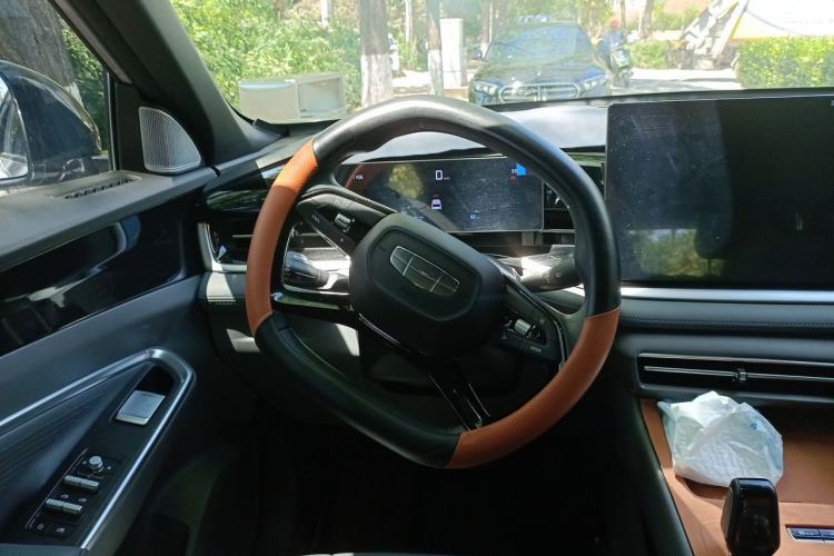 Used Geely Auto Emgrand X7 Sport 2026 Model 1.5TD Aspirational Steering Wheel