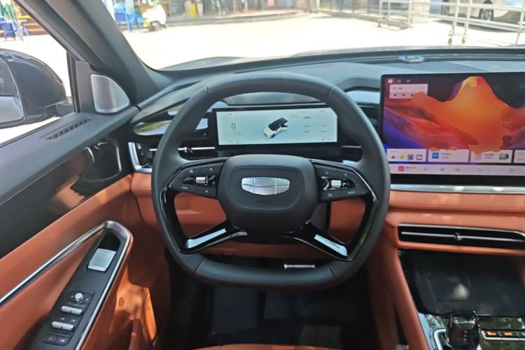 Used Geely Auto Emgrand X7 Sport 2026 Model 1.5TD Beloved Steering Wheel