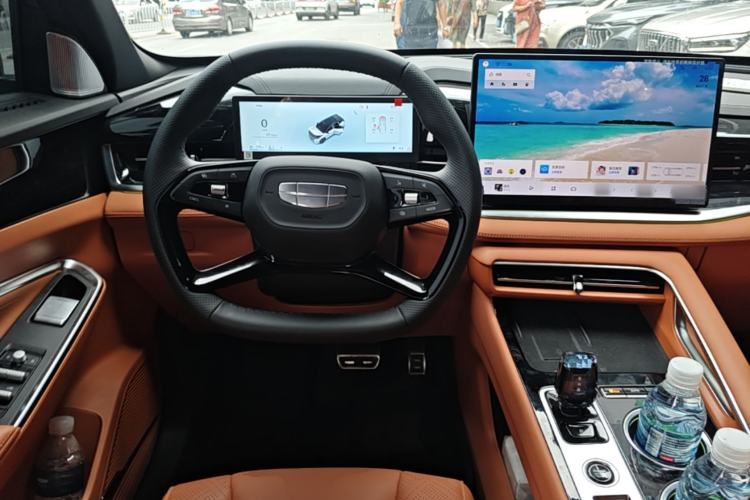 Used Geely Auto Emgrand X7 Sport 2026 Model 1.5TD Beloved Steering Wheel