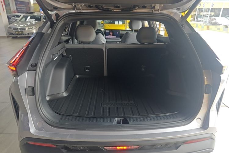 Used Geely Auto Emgrand X7 Sport 2026 Model 1.5TD Aspirational Trunk